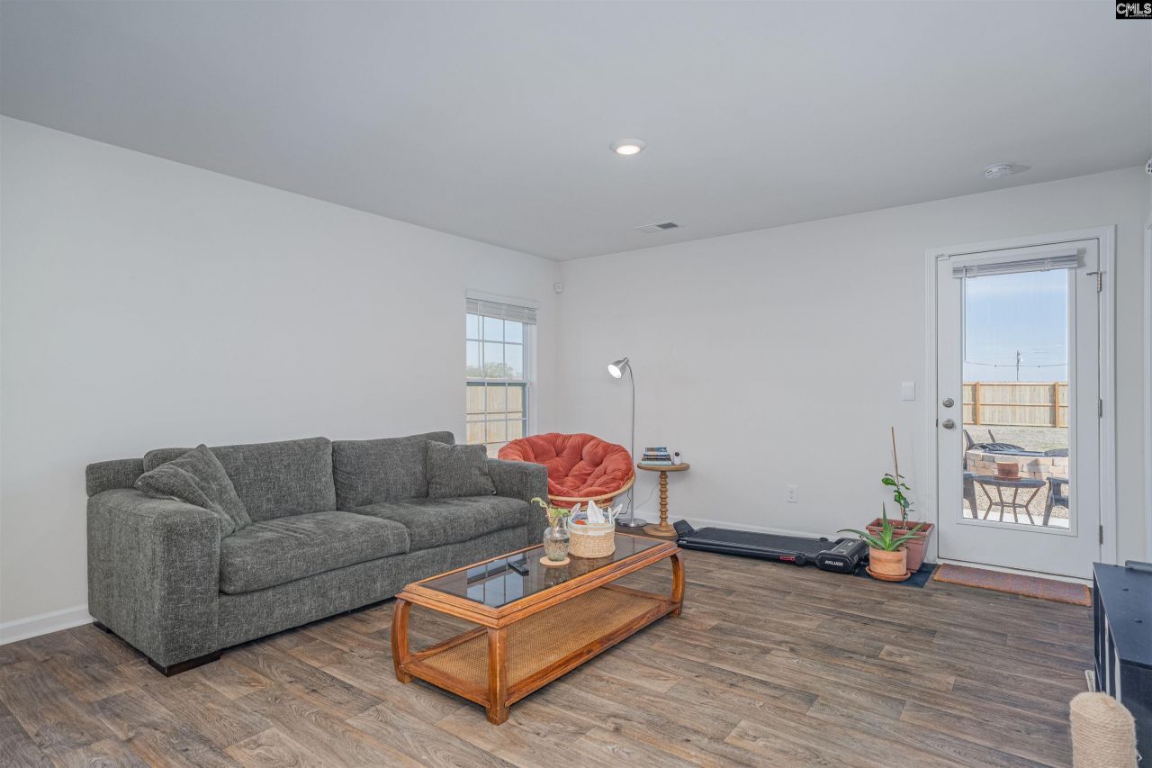 1843 Wildhorse Drive  Photo 16