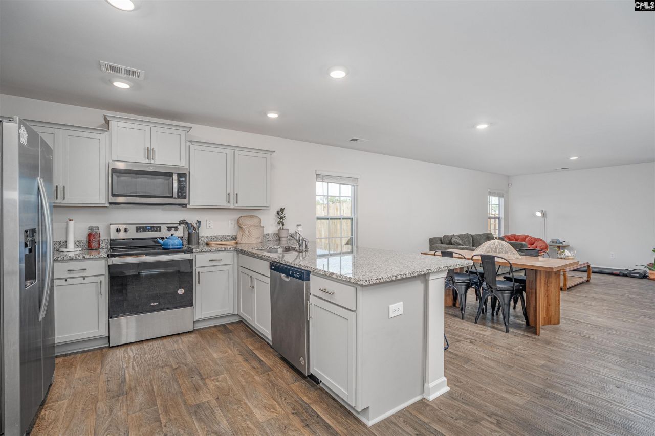 1843 Wildhorse Drive  Photo 8