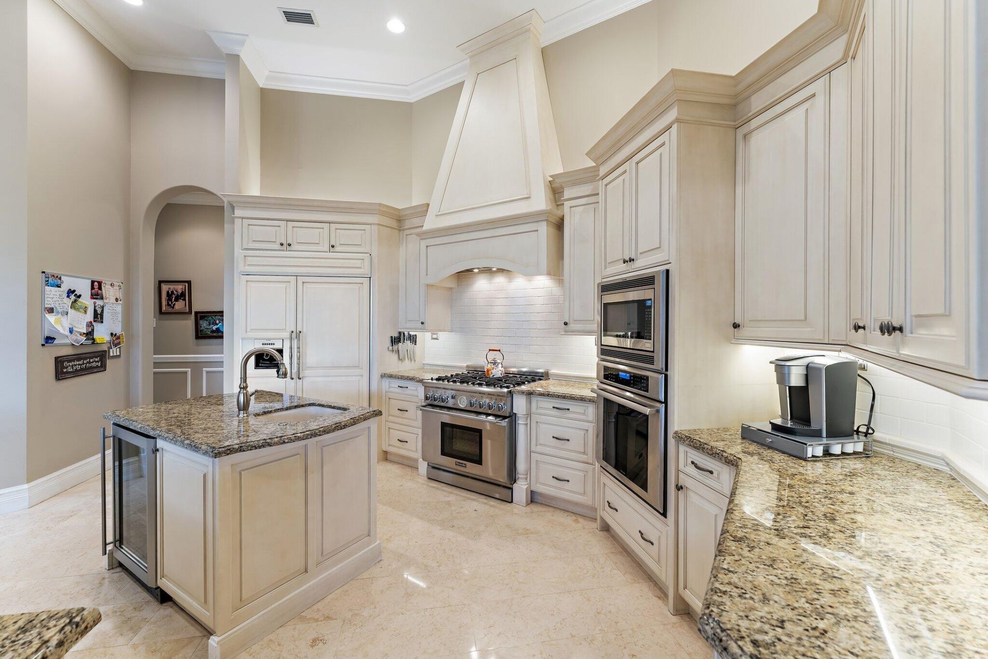 9980 SE Sandpine Lane, Hobe Sound, FL 33455 Photo