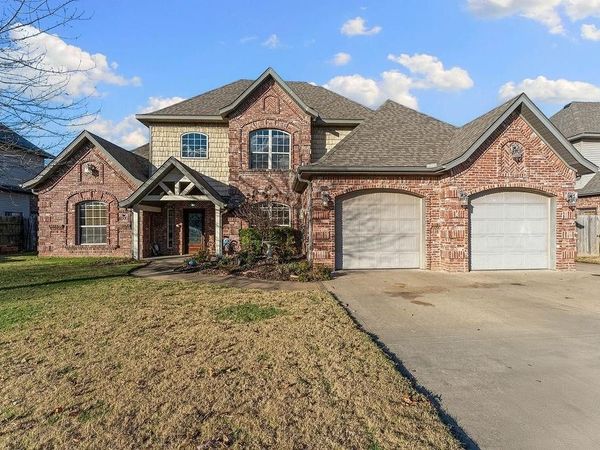 4002 SW Town Vu Road , Bentonville, AR 72712