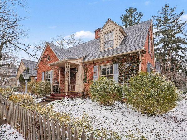 2006 Centerridge Road, Kalamazoo, MI 49008