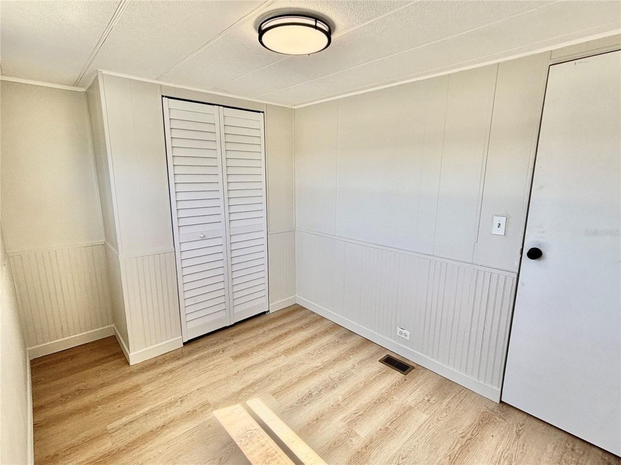 7028 Mount Jupiter Drive Ne, Unit 601, Saint Petersburg, FL 33702 Photo