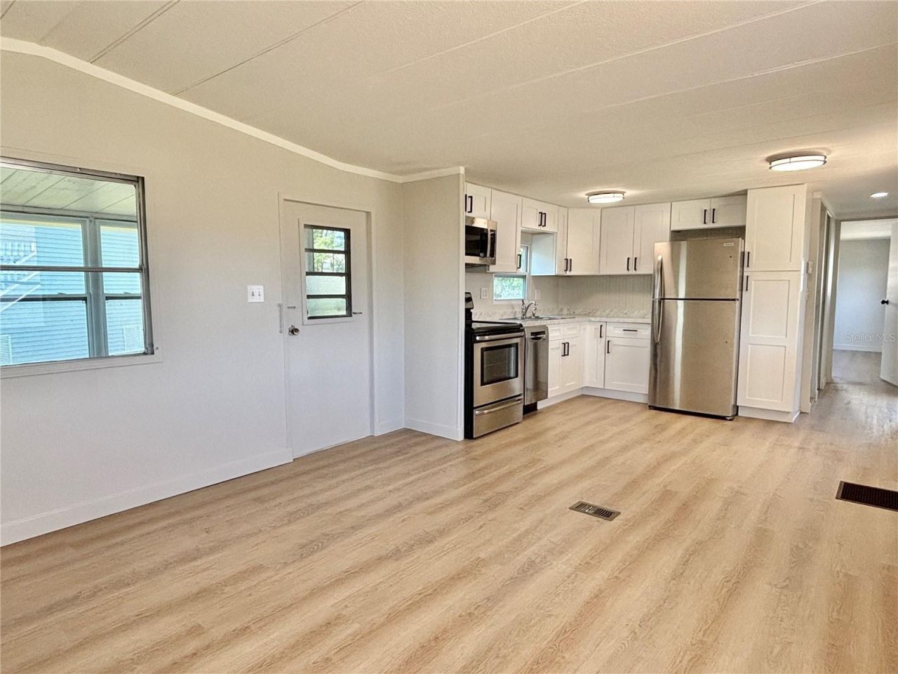 7028 Mount Jupiter Drive Ne, Unit 601, Saint Petersburg, FL 33702 Photo