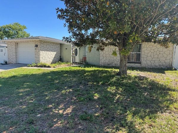 9040 CRABTREE LANE, PORT RICHEY, FL 34668