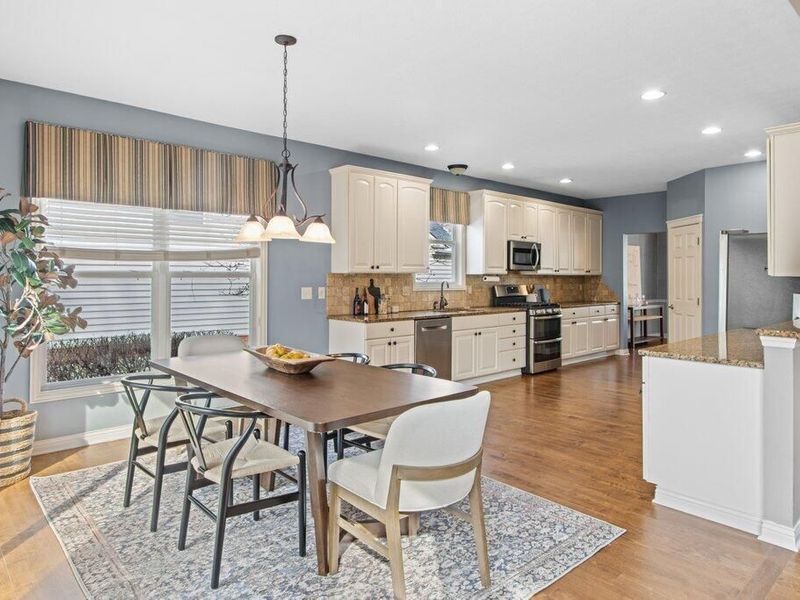 5562 Alston Grove Drive , Westerville, OH 43082 Photo 12