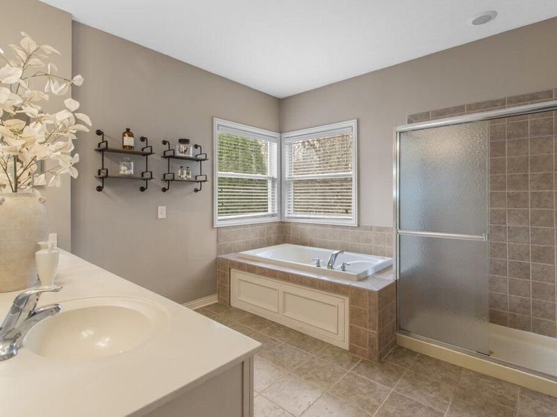 5562 Alston Grove Drive , Westerville, OH 43082 Photo 26