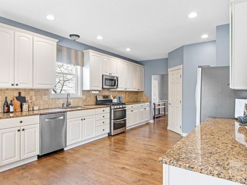 5562 Alston Grove Drive , Westerville, OH 43082 Photo 7