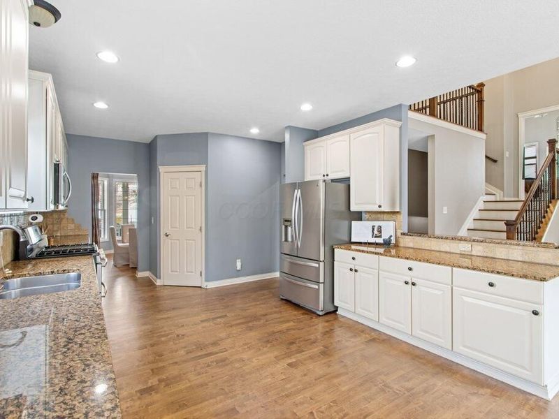 5562 Alston Grove Drive , Westerville, OH 43082 Photo 8