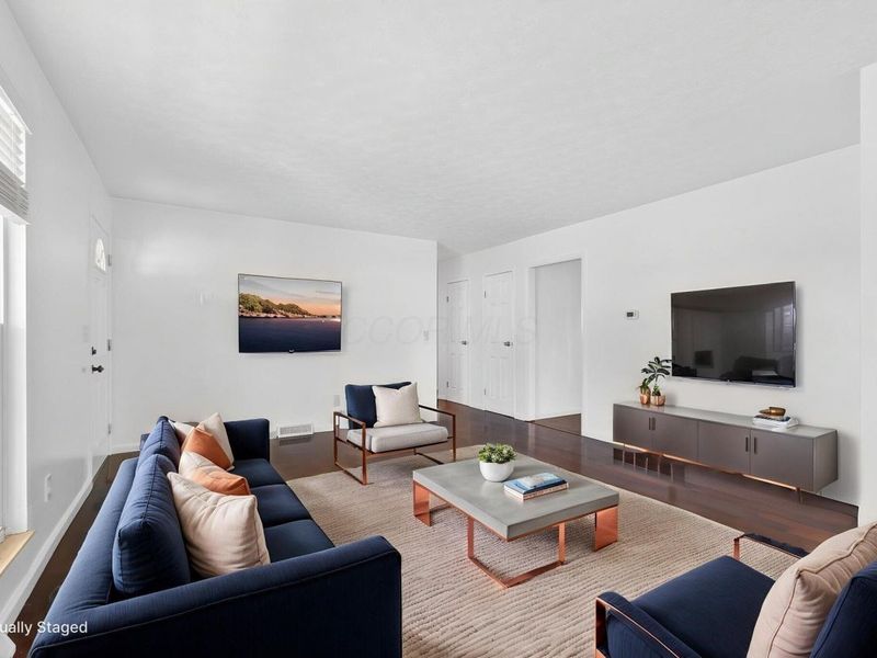 292 Moorfield Drive , Columbus, OH 43230 Photo 11