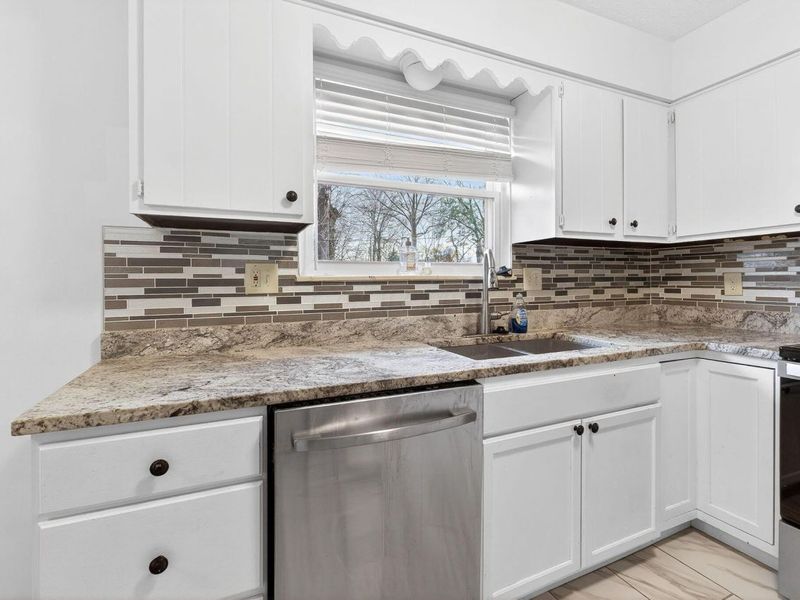 292 Moorfield Drive , Columbus, OH 43230 Photo 20