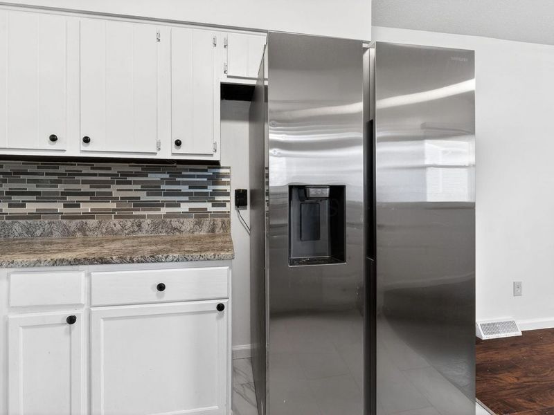 292 Moorfield Drive , Columbus, OH 43230 Photo 22