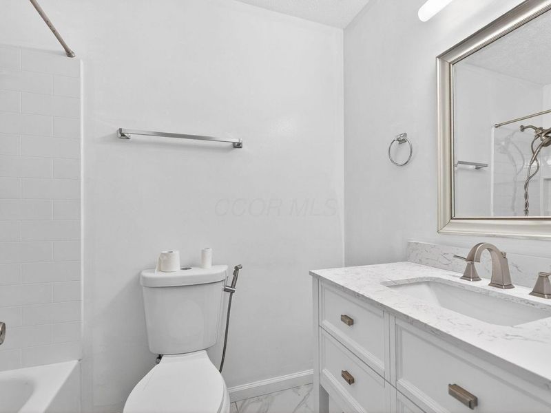 292 Moorfield Drive , Columbus, OH 43230 Photo 37