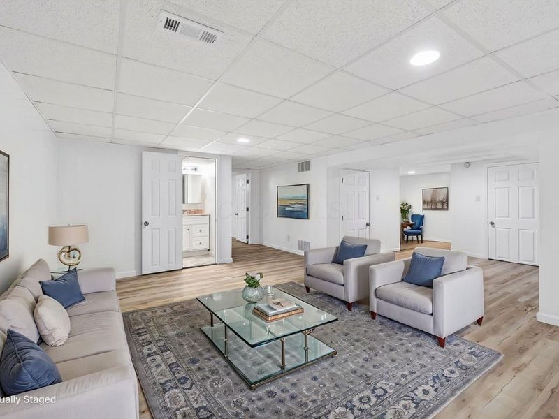 292 Moorfield Drive , Columbus, OH 43230 Photo 44