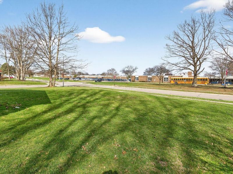 292 Moorfield Drive , Columbus, OH 43230 Photo 79