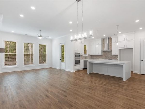 684 Summit Hill Way , Cumming, GA 30040