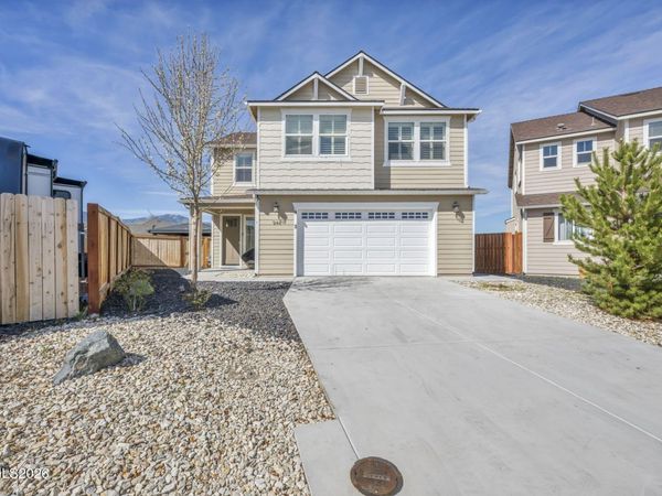 944 Los Alamitos Street, Minden, NV 89423