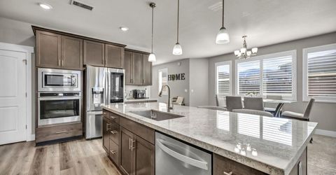 944 Los Alamitos Street, Minden, NV 89423 Photo