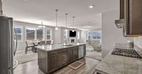 944 Los Alamitos Street, Minden, NV 89423 Photo