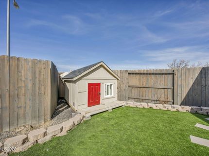 944 Los Alamitos Street, Minden, NV 89423 Photo