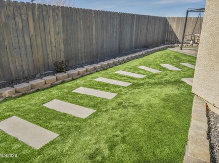 944 Los Alamitos Street, Minden, NV 89423 Photo