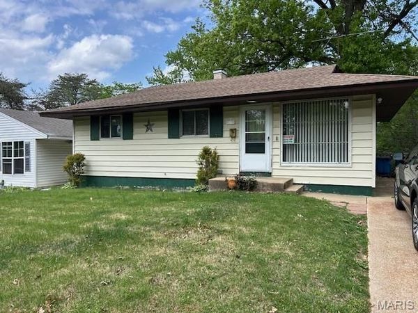 139 Monteith Circle, Unincorporated, MO 63137