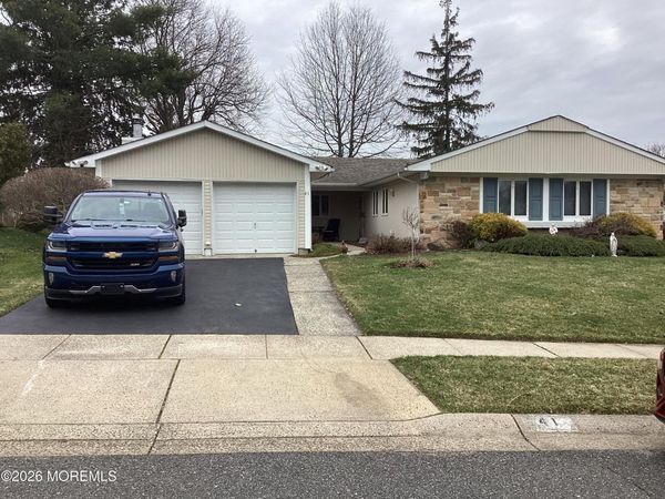 41 Faith Lane, Matawan, NJ 07747