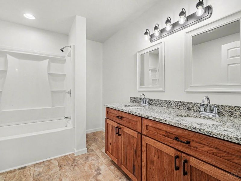 330 Macy Lane, Leesburg, OH 45135 Photo 14