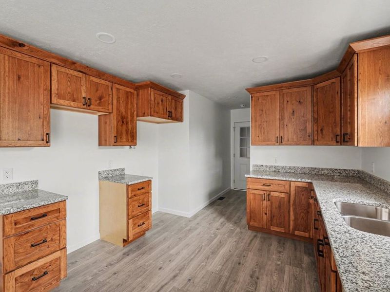 330 Macy Lane, Leesburg, OH 45135 Photo 7