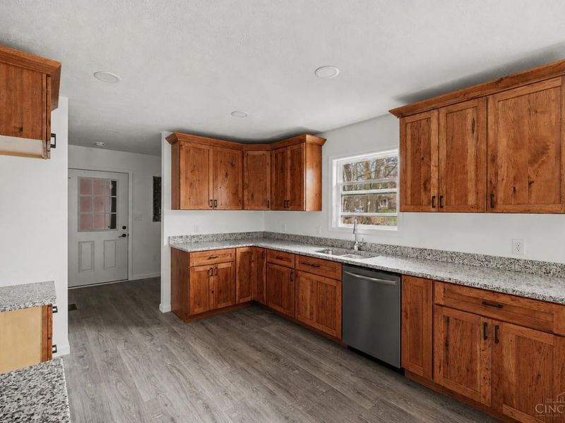 330 Macy Lane, Leesburg, OH 45135 Photo 7