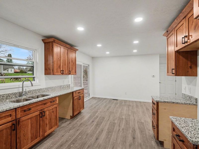 330 Macy Lane, Leesburg, OH 45135 Photo 8