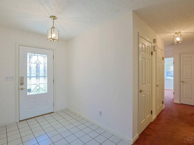 5581 Carlsbad Court, Fairfield, OH 45014 Photo 3