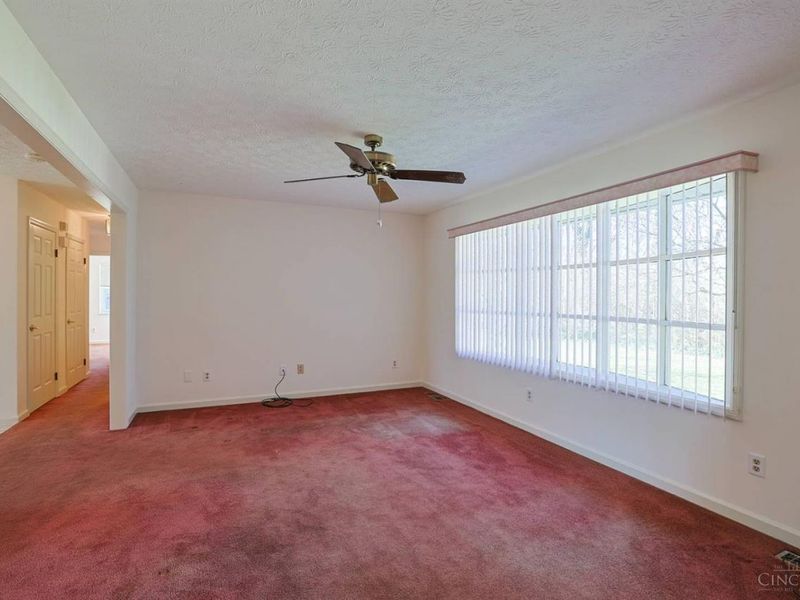 5581 Carlsbad Court, Fairfield, OH 45014 Photo 7