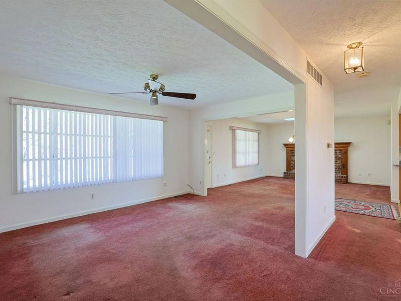 5581 Carlsbad Court, Fairfield, OH 45014 Photo 8