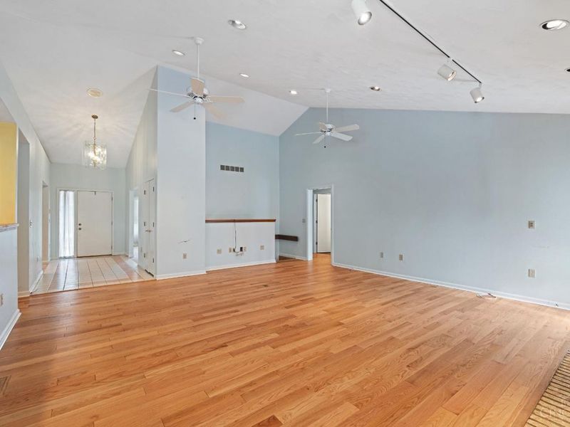 7380 Wheatland Meadow Court, West Chester, OH 45069 Photo 12