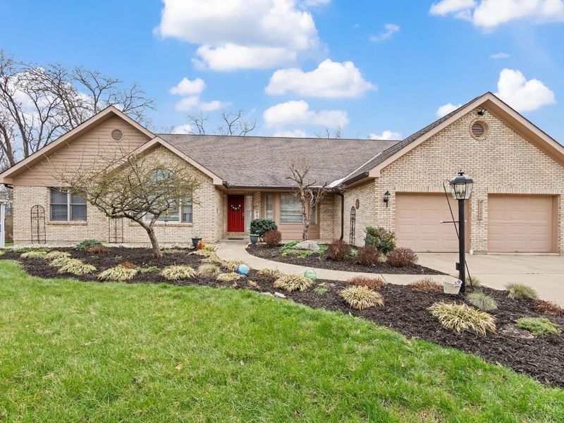 7380 Wheatland Meadow Court, West Chester, OH 45069 Photo 2