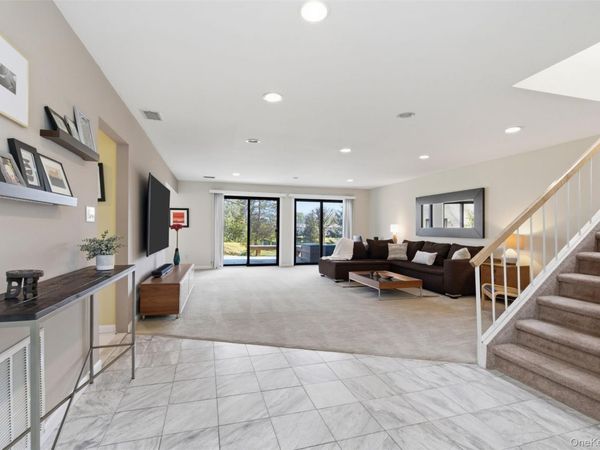 100 Northgate Circle , Melville, NY 11747