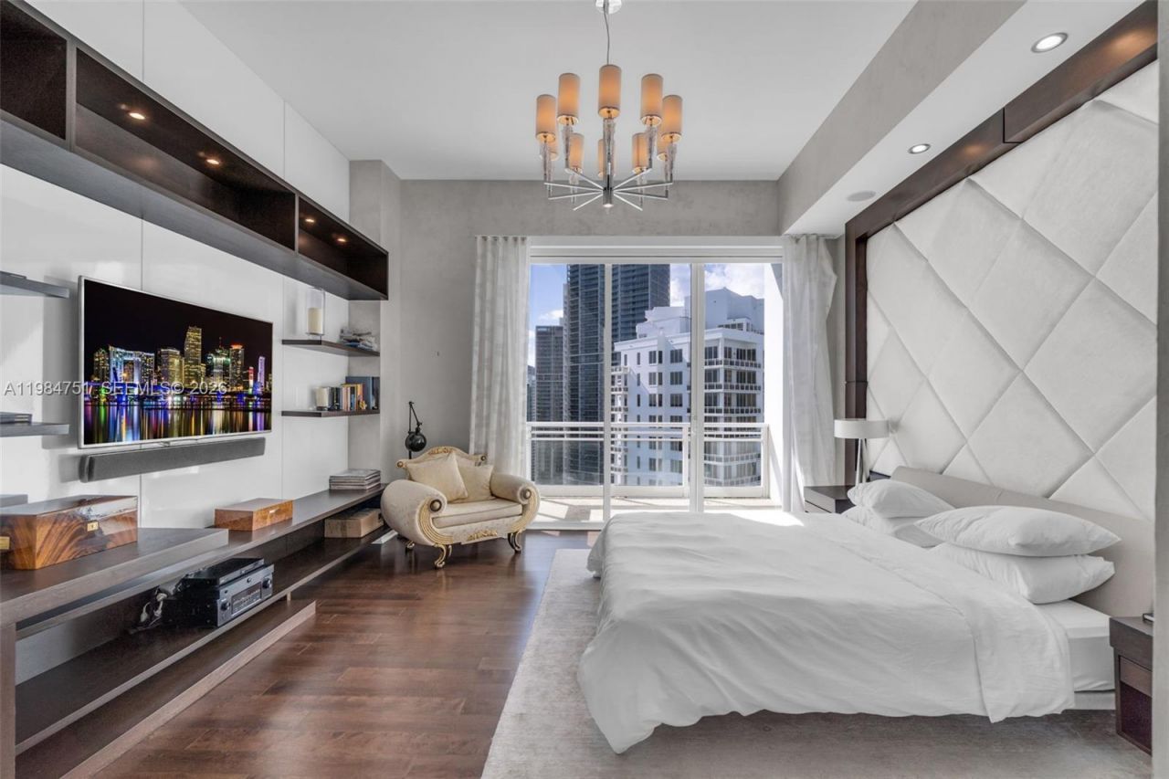 900 Brickell Key Blvd , Unit 2904, Miami, FL 33131 Photo