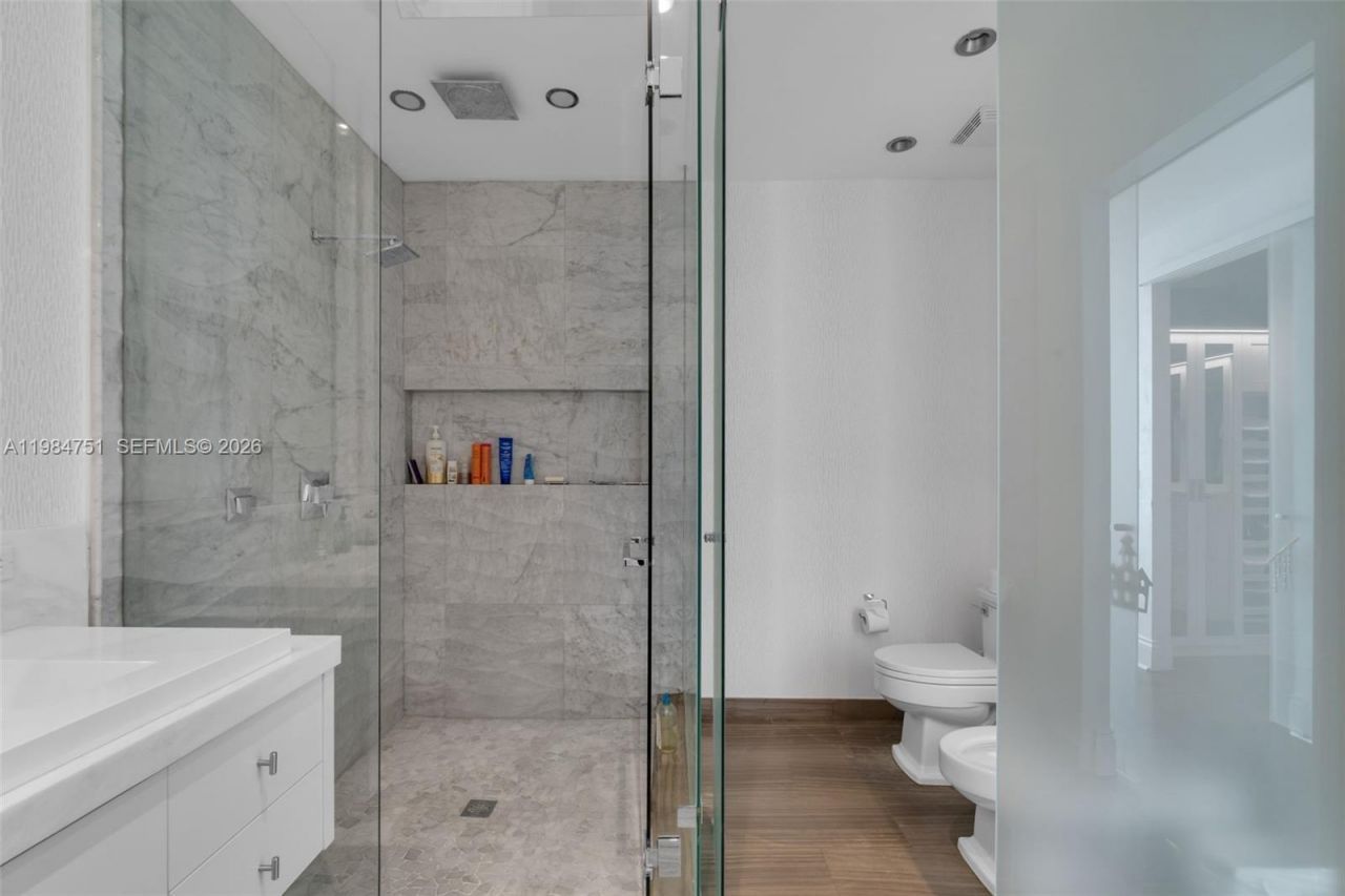 900 Brickell Key Blvd , Unit 2904, Miami, FL 33131 Photo