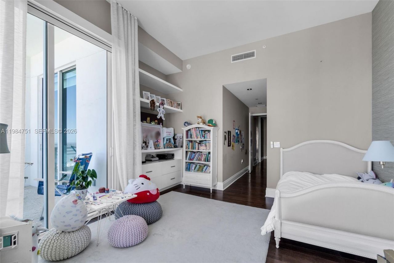 900 Brickell Key Blvd , Unit 2904, Miami, FL 33131 Photo