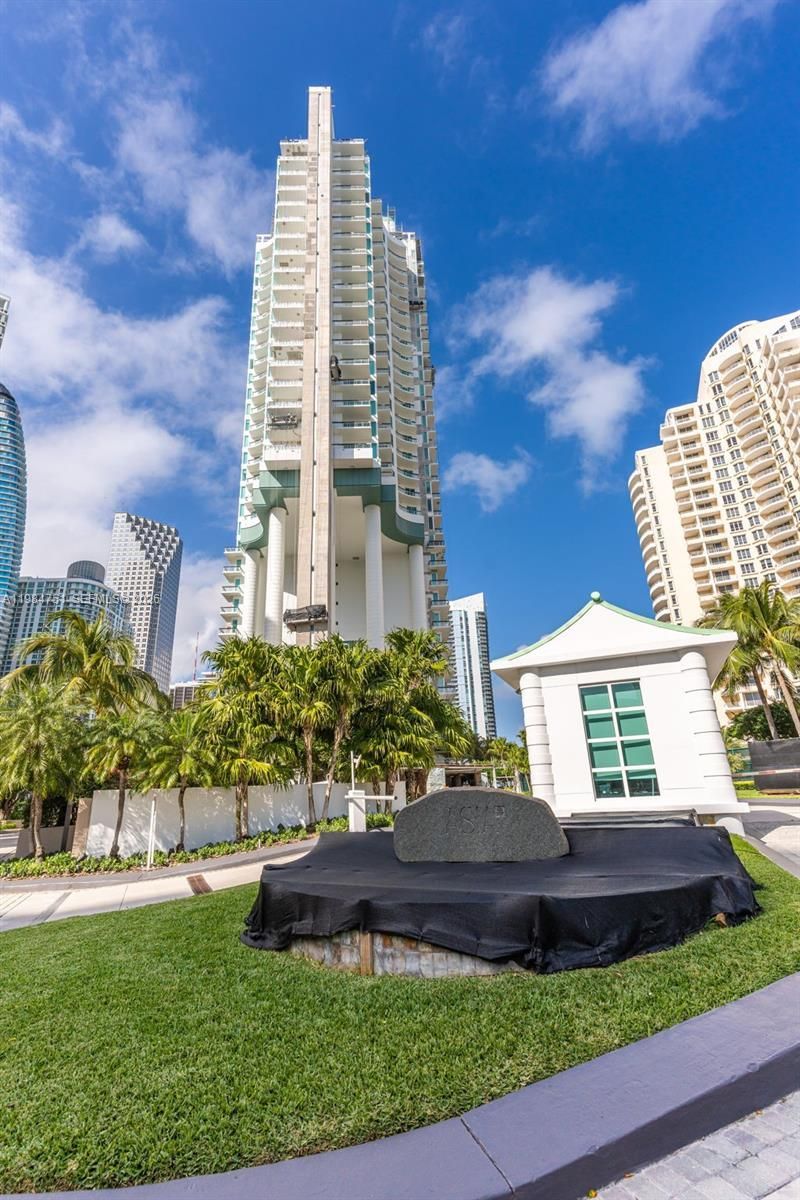 900 Brickell Key Blvd , Unit 2904, Miami, FL 33131 Photo