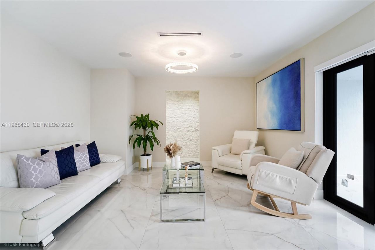 1851 NW 32nd Ave, Miami, FL 33125 Photo