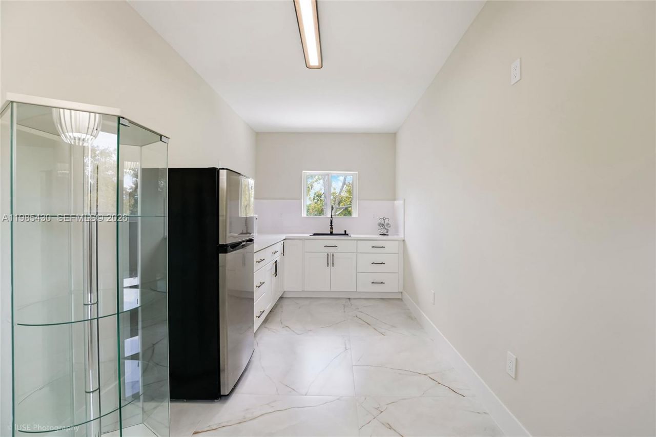 1851 NW 32nd Ave, Miami, FL 33125 Photo