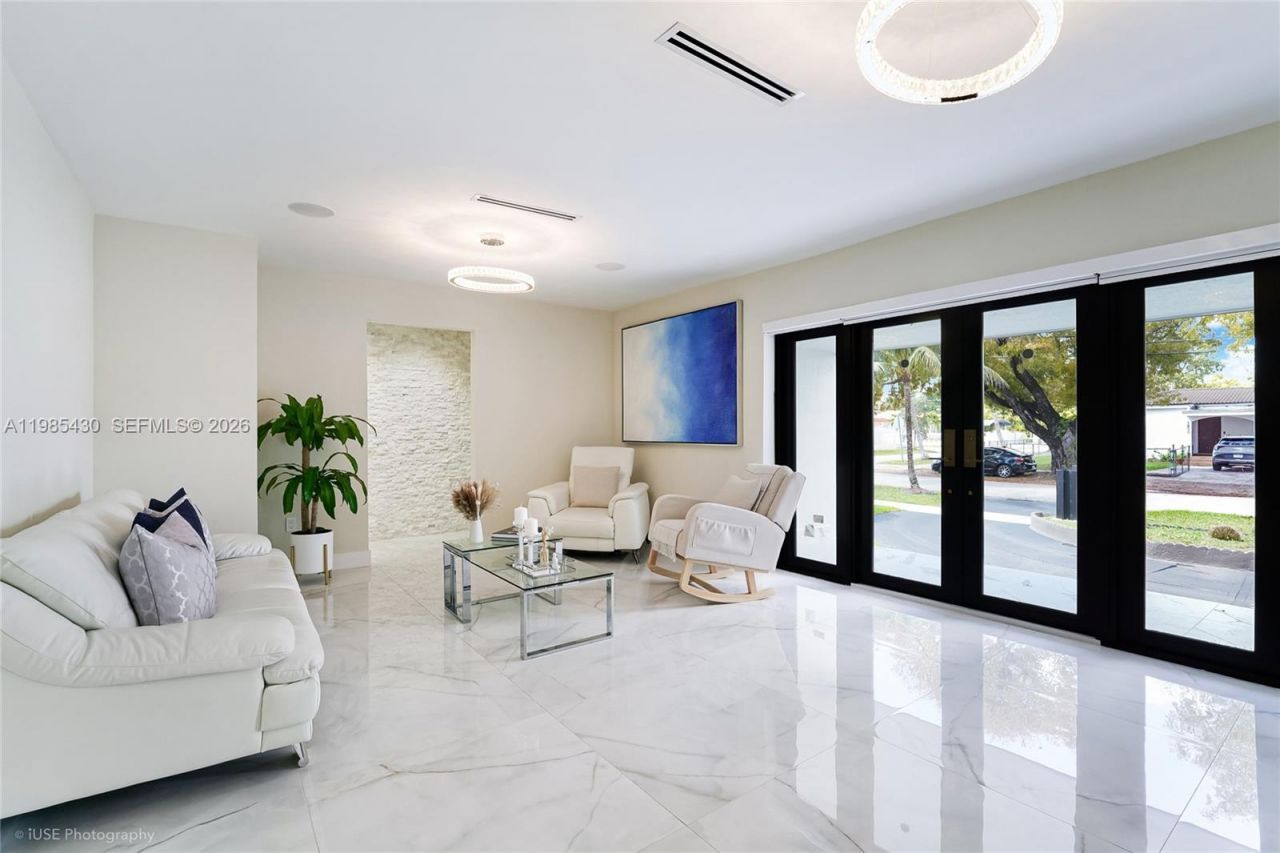 1851 NW 32nd Ave, Miami, FL 33125 Photo