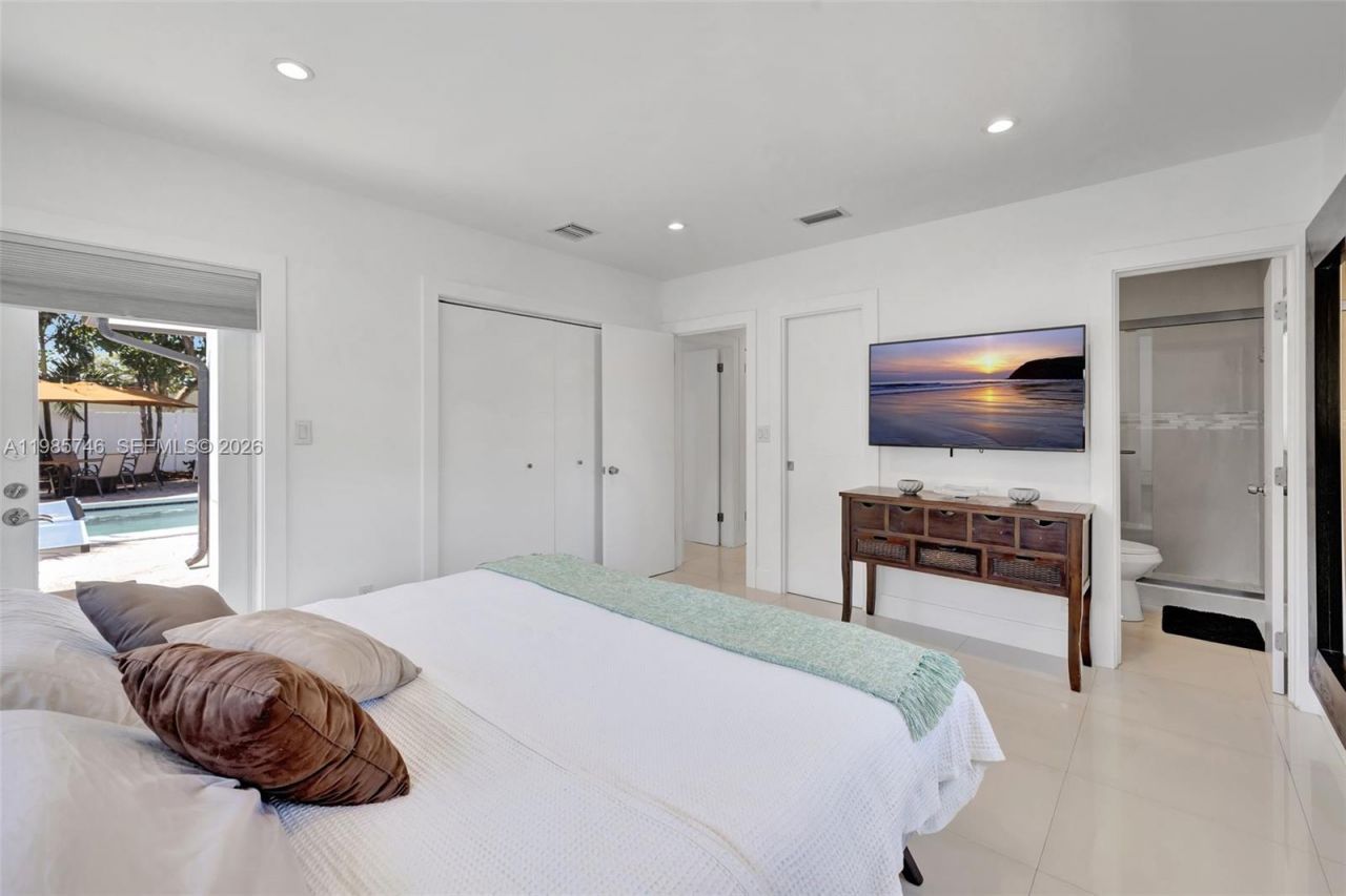 2506 NE 30th St , Fort Lauderdale, FL 33306 Photo