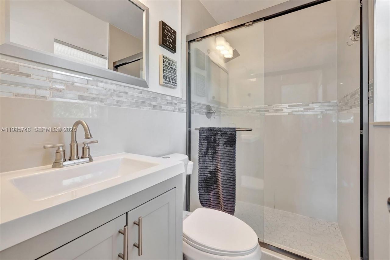 2506 NE 30th St , Fort Lauderdale, FL 33306 Photo