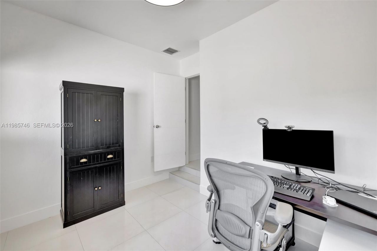 2506 NE 30th St , Fort Lauderdale, FL 33306 Photo