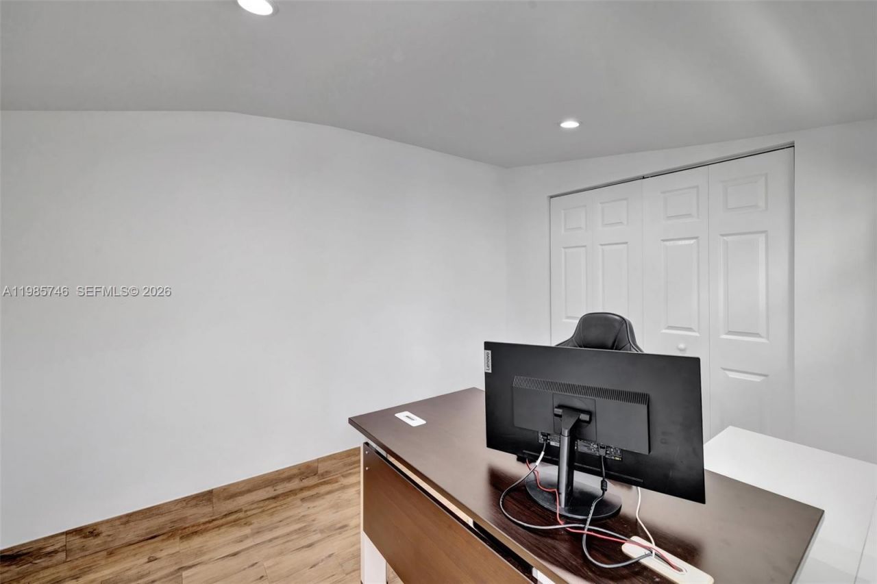 2506 NE 30th St , Fort Lauderdale, FL 33306 Photo