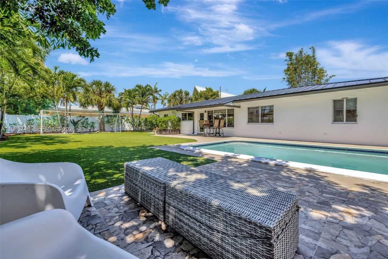 2506 NE 30th St , Fort Lauderdale, FL 33306 Photo