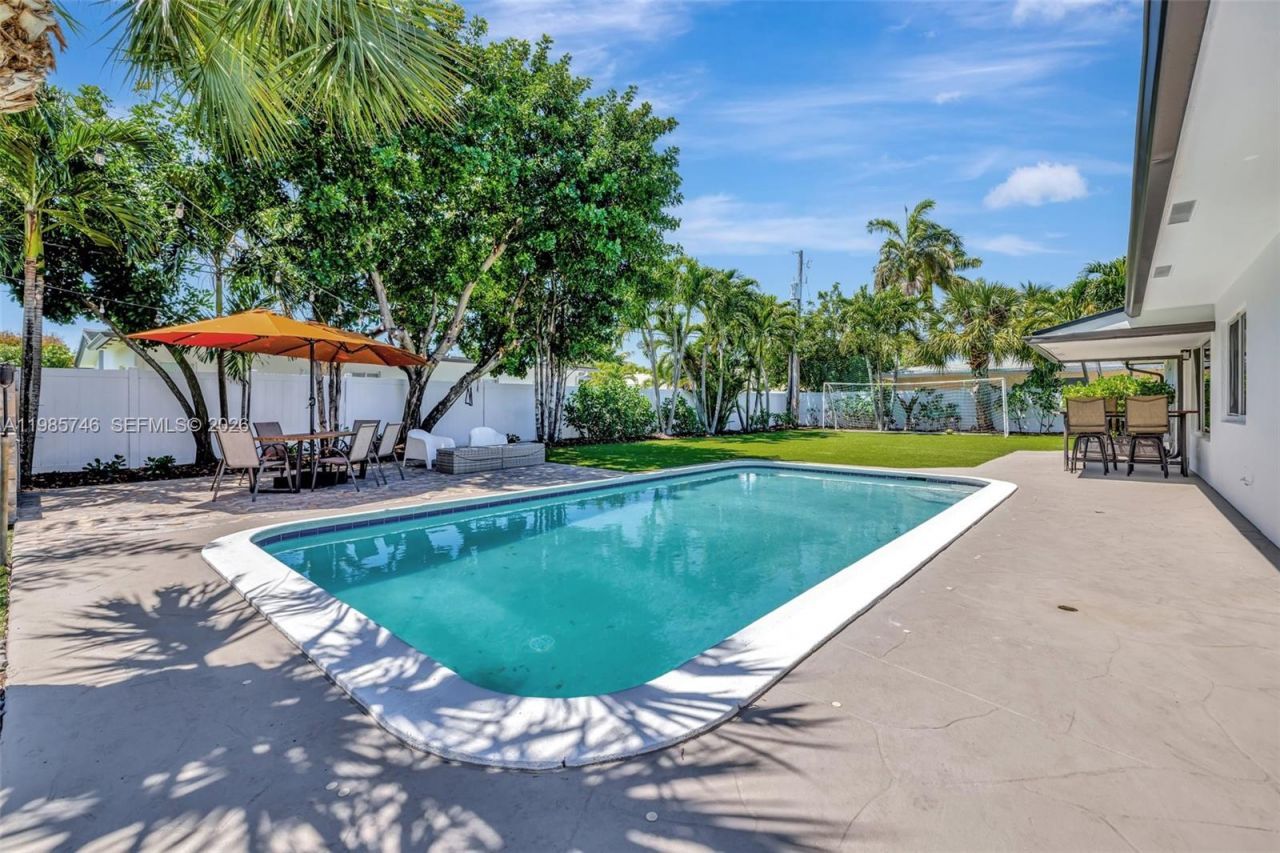 2506 NE 30th St , Fort Lauderdale, FL 33306 Photo