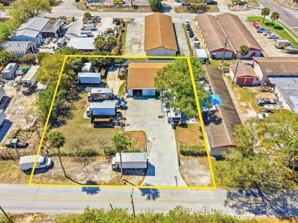 645 Old Dixie Hwy , Sebastian, FL 32958